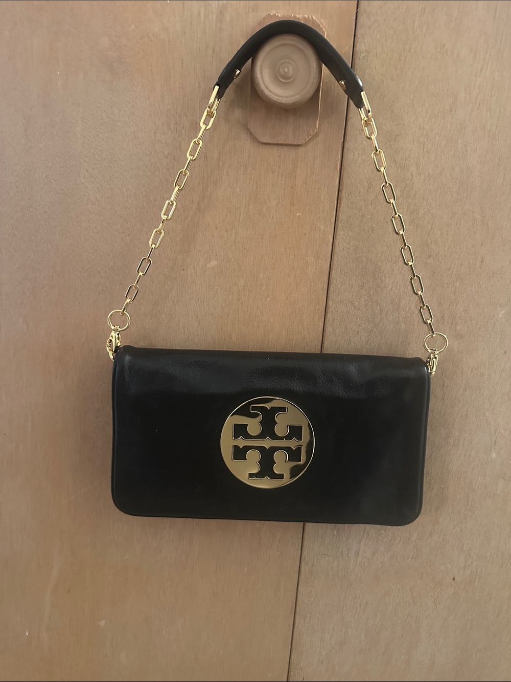 Tory Burch Black Leather Shoulder Bag with Gold Logo and Chain